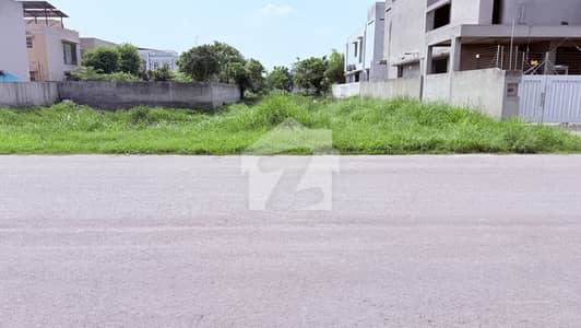 1 Kanal Plot No. 649 Block W DHA Phase 8