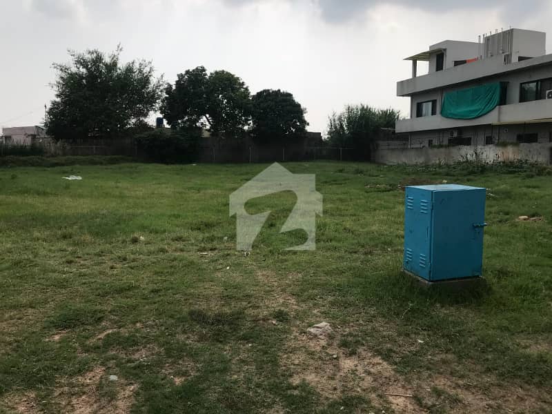 ایف ۔ 7 اسلام آباد میں 1 کنال رہائشی پلاٹ 24.0 کروڑ میں برائے فروخت۔ ایف ۔ 7 اسلام آباد میں 1 کنال رہائشی پلاٹ 24.0 کروڑ میں برائے فروخت۔