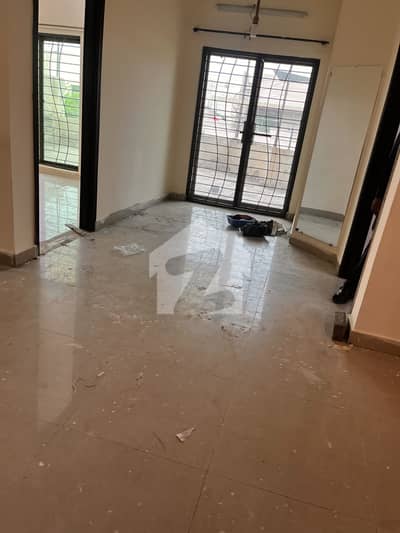 Hot Location Beautiful House Available For rent in Askari 10 Lahore  Near to park Near to masjid  Near to park