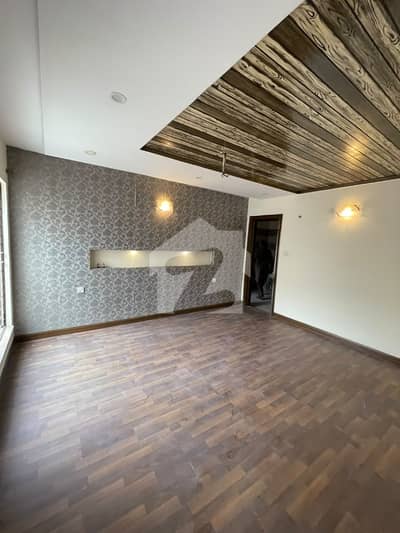 11 Marla Like Brand New House Available For Sale In Muslim Town #1 Sargodha Road