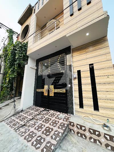 مسلم ٹاؤن فیصل آباد میں 3 کمروں کا 2 مرلہ مکان 77.0 لاکھ میں برائے فروخت۔ مسلم ٹاؤن فیصل آباد میں 3 کمروں کا 2 مرلہ مکان 77.0 لاکھ میں برائے فروخت۔