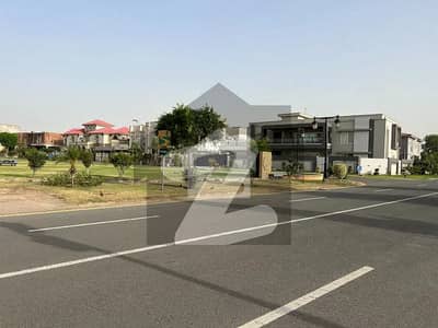 5 Marla CORNER PREMIUM PLOT AVAILABLE FOR SALE 5 Marla CORNER PREMIUM PLOT AVAILABLE FOR SALE
