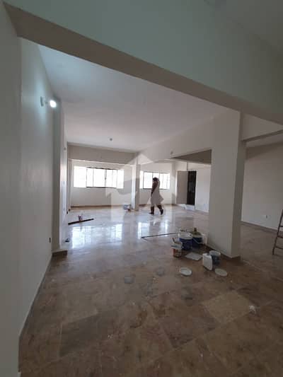 Main Road Facing Mezzanine Floor 24hours office