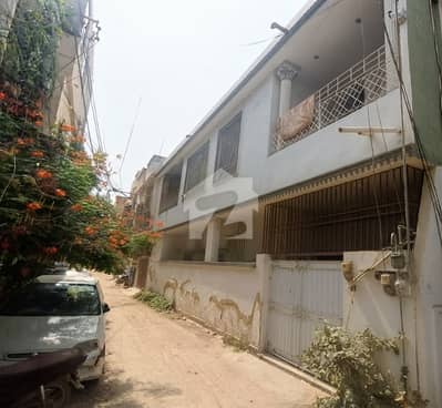 132 SQUARE YARDS BUNGALOW AVAILABLE FOR SALE AT BLK-6, GULSHAN-E-IQBAL, KARACHI