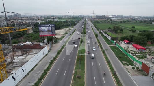 10.66 Marla Pair Plot Two Side Open (Total 21 Marla) Next to The Vertical On Pine Avenue Road Lahore