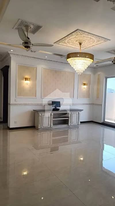 1 Kanal Upper Portion for Rent in DHA Phase 6, Lahore Prime Location | Spacious & Comfortable