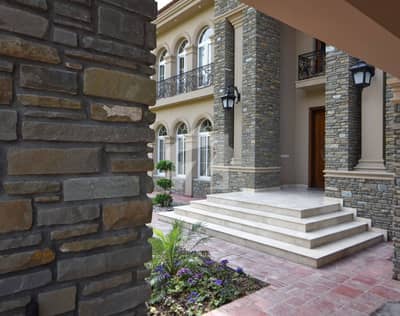 Luxury Living Margalla Road F-7 Islamabad Luxury Living Margalla Road F-7 Islamabad