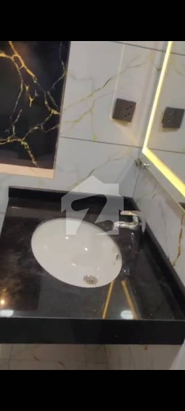 2 Bed Drawing Dining 1st Floor Newly Renovated