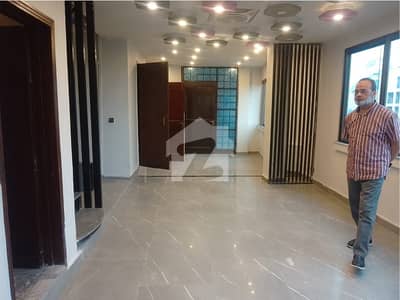 Brand New Office Area 1350 Square Feet Available For Rent In Gulberg 3 Lahore