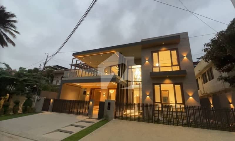550 SQ YARD DESIGNER HOUSE WITH BASEMENT 550 SQ YARD DESIGNER HOUSE WITH BASEMENT
