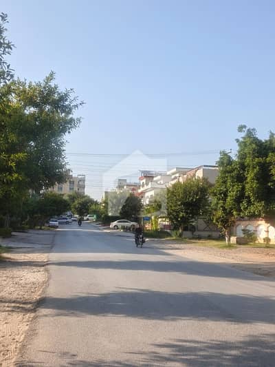 Pakistan Town Phase 2 Main Road Kanal Plot For Sale