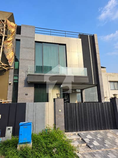 Modern 5 Marla House for Sale in DHA Lahore Modern 5 Marla House for Sale in DHA Lahore