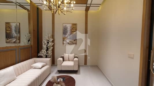 Prime Location 950 Square Feet Flat In Garden West For rent At Good Location