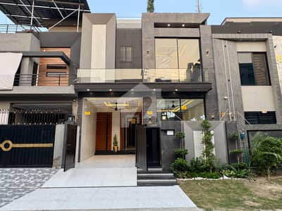 Brand New 5 Marla House For Sale In A1 Block, Central Park Lahore Brand New 5 Marla House For Sale In A1 Block, Central Park Lahore