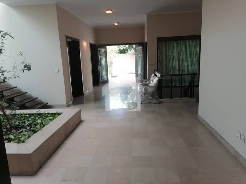2500 Sqft Space Available For Rent 2500 Sqft Space Available For Rent
