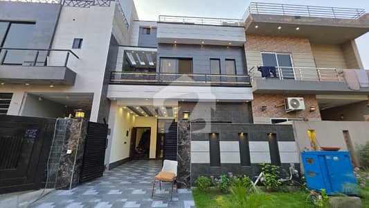 Beautiful 5 Marla House for Sale in Lake City Prime Location