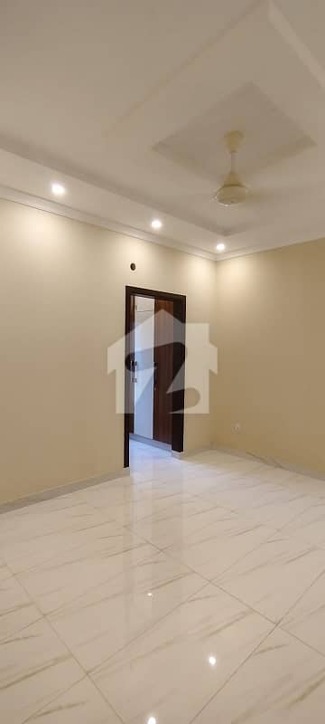 3 Bed Apartment Available For Rent