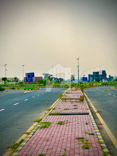 ایل ڈی اے سٹی فیز 1 ۔ بلاک سی ایل ڈی اے سٹی فیز 1 - جناح سیکٹر,ایل ڈی اے سٹی فیز 1,ایل ڈی اے سٹی,ایل ڈی اے روڈ,لاہور میں 10 مرلہ رہائشی پلاٹ 1.3 کروڑ میں برائے فروخت۔ ایل ڈی اے سٹی فیز 1 ۔ بلاک سی ایل ڈی اے سٹی فیز 1 - جناح سیکٹر,ایل ڈی اے سٹی فیز 1,ایل ڈی اے سٹی,ایل ڈی اے روڈ,لاہور میں 10 مرلہ رہائشی پلاٹ 1.3 کروڑ میں برائے فروخت۔