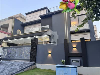 1 Kanal Brand New House For Sale
