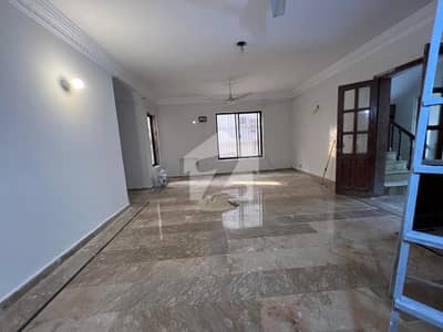 D H A Lahore 1 Kanal Owner Build Design House With 100% Original Pics Available For Rent D H A Lahore 1 Kanal Owner Build Design House With 100% Original Pics Available For Rent