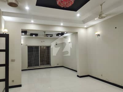 7.5 Marla House for Rent in Bahria Town Lahore