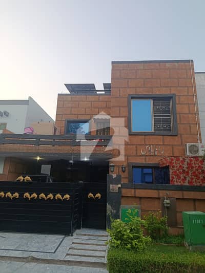 8 Marla Used House for Sale in Bahria Town Lahore Prime Location 8 Marla Used House for Sale in Bahria Town Lahore Prime Location