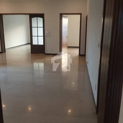 E-11/3 MPCHS 3 Bedrooms With Attached Washroom Beautiful Tiles Flooring Upper Portion For Rent