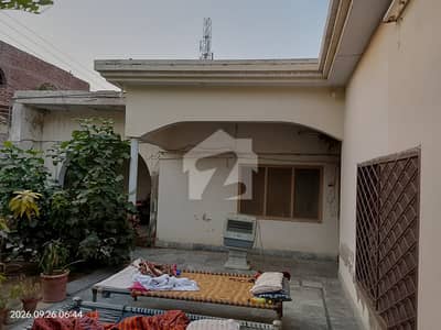 10mrla single story kothi rashedabad for sale