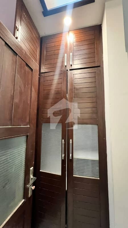 ڈی ایچ اے فیز 7 ڈی ایچ اے ڈیفینس,کراچی میں 3 کمروں کا 1 کنال بالائی پورشن 3.25 لاکھ میں کرایہ پر دستیاب ہے۔ ڈی ایچ اے فیز 7 ڈی ایچ اے ڈیفینس,کراچی میں 3 کمروں کا 1 کنال بالائی پورشن 3.25 لاکھ میں کرایہ پر دستیاب ہے۔