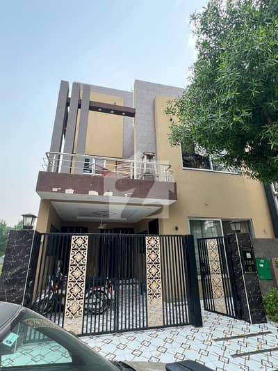 بحریہ آرچرڈ فیز 2 بحریہ آرچرڈ,لاہور میں 3 کمروں کا 5 مرلہ مکان 75.0 ہزار میں کرایہ پر دستیاب ہے۔ بحریہ آرچرڈ فیز 2 بحریہ آرچرڈ,لاہور میں 3 کمروں کا 5 مرلہ مکان 75.0 ہزار میں کرایہ پر دستیاب ہے۔