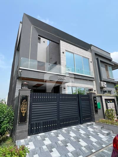 5 MARLA BRAND NEW DESIGNER HOUSE FOR SALE