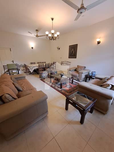 16 Marla House on Prime Location for SALE