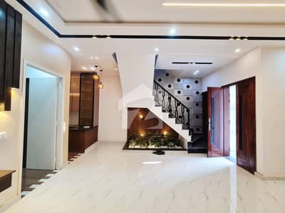 5 marla Brand new designer House for sale