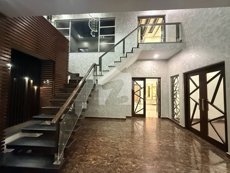 22 marla Beautiful Designer owner built house 22 marla Beautiful Designer owner built house