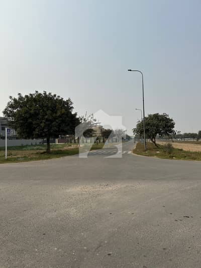 1 Kanal Plot No- 126 Block Z2 in Top Location of Phase 8 ivy Green DHA Lahore For Sale