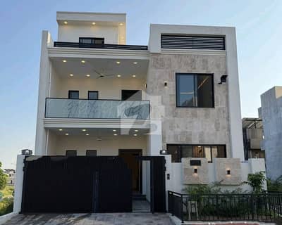1800 Square Feet House In B-17 Of Islamabad Is Available For sale