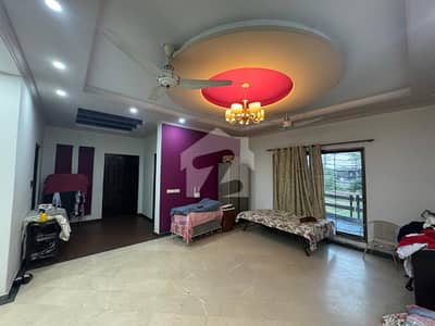 One Kanal Luxurious And Beautifull House In Dha Phase 2