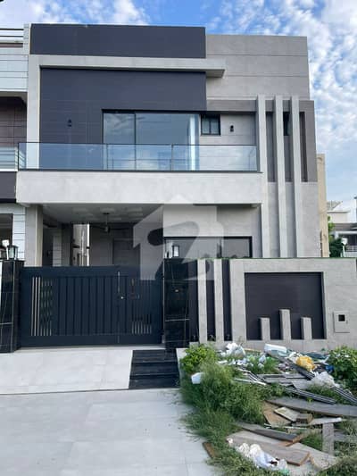 ڈی ایچ اے 9 ٹاؤن ۔ بلاک ڈی ڈی ایچ اے 9 ٹاؤن,ڈیفنس (ڈی ایچ اے),لاہور میں 3 کمروں کا 5 مرلہ مکان 1.8 لاکھ میں کرایہ پر دستیاب ہے۔ ڈی ایچ اے 9 ٹاؤن ۔ بلاک ڈی ڈی ایچ اے 9 ٹاؤن,ڈیفنس (ڈی ایچ اے),لاہور میں 3 کمروں کا 5 مرلہ مکان 1.8 لاکھ میں کرایہ پر دستیاب ہے۔
