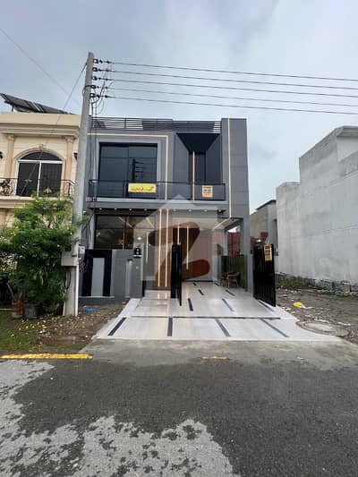 5 MARLA BRAND NEW MODERN DESIGN HOUSE FOR SALE IN DHA RAHBAR