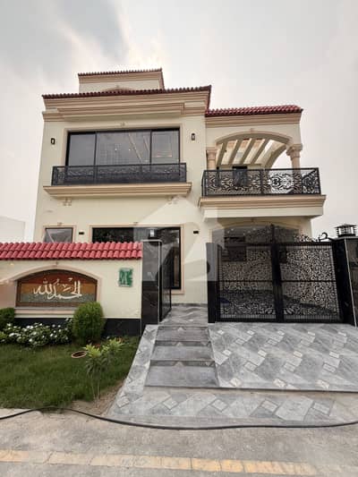 5.25 Marla Ultra Luxury House Modern Design For Sale In Bahria Orchard
