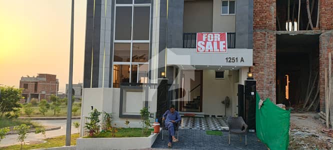 5Marla brand new house available for sale