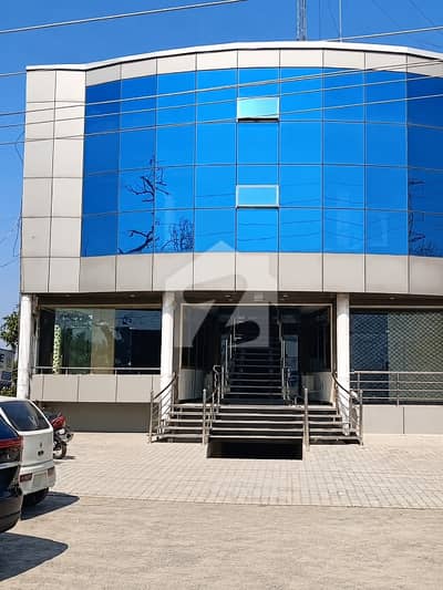 فیصل ہلز اسلام آباد میں 135 کنال Studio عمارت 12.0 کروڑ میں برائے فروخت۔
