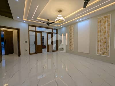 Beautiful brand new 10 marla house available for sale on investor price