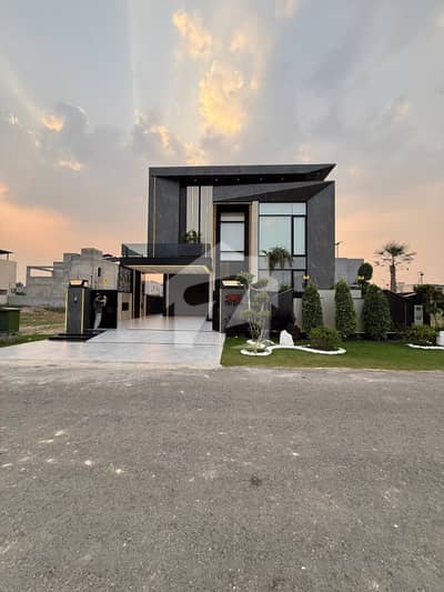 ONE KANAL BEAUTIFULL SAMI FURNISHED HOUSE AVAILABLE FOR RENT IN DHA PHASE 6