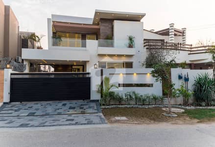 1 Kanal Modern House For Sale In DHA Phase 3 Prime Location | Basement Hall | Solid Construction