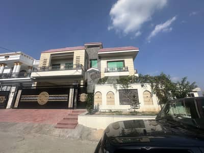 1 Kanal Triple Storey House For Sale In F-15