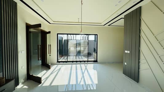 Beautiful 10 Marla House For Sale In A Canal Road Society