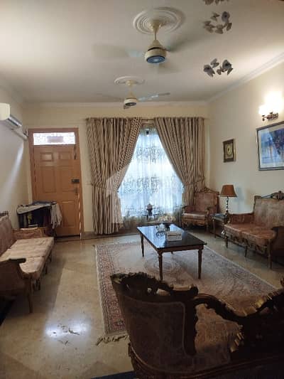E-11 House Sized 10 Marla 5 bedrooms attached Washrooms DD TvL Demand 6.50 crore