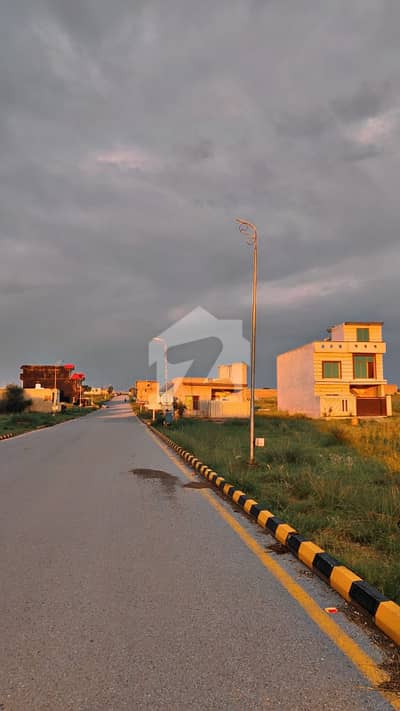 پی ای سی ایچ ایس - بلاک ایم پی ای سی ایچ ایس,اسلام آباد میں 8 مرلہ رہائشی پلاٹ 37.0 لاکھ میں برائے فروخت۔