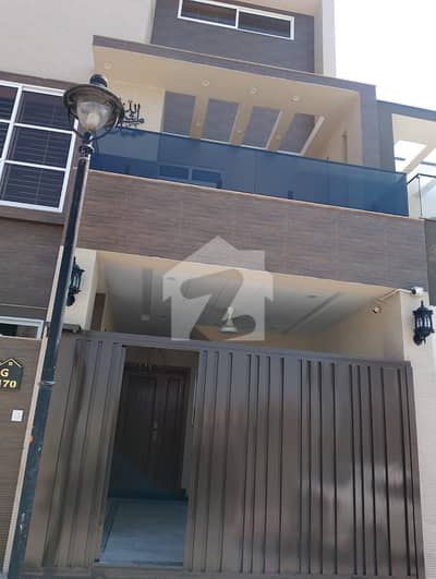 کوہستان انکلیو واہ کینٹ,واہ میں 5 کمروں کا 5 مرلہ مکان 2.45 کروڑ میں برائے فروخت۔ کوہستان انکلیو واہ کینٹ,واہ میں 5 کمروں کا 5 مرلہ مکان 2.45 کروڑ میں برائے فروخت۔
